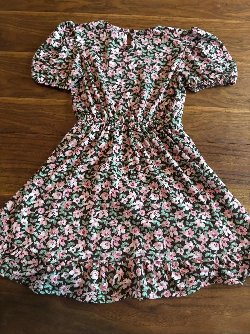 BCBG Girls Cute Floral Dress with Ruffle detail and Puffed Sleeves EUC Sz 6X